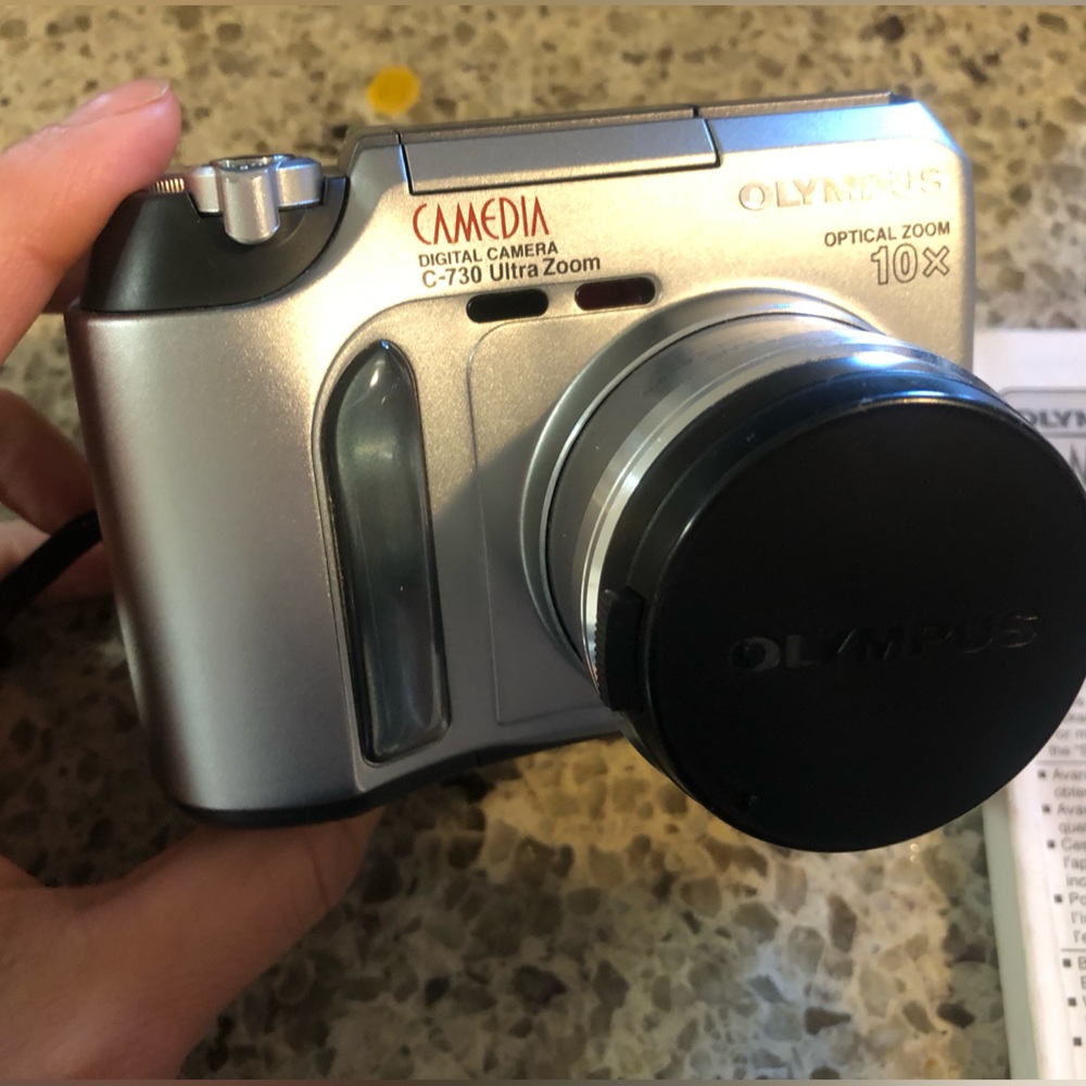 Olympus C-730 Ultra Zoom digital camera